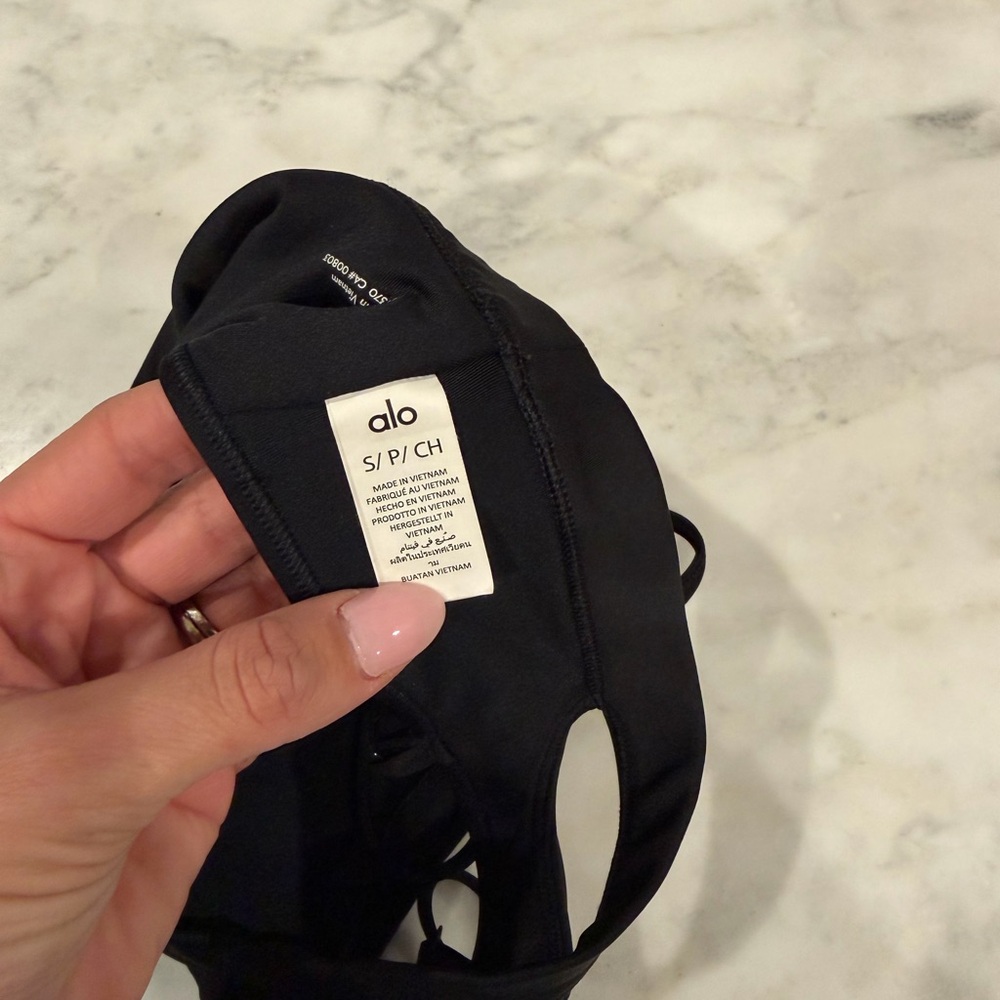 ALO Yoga Black Sports Bra - Picture 3 of 3